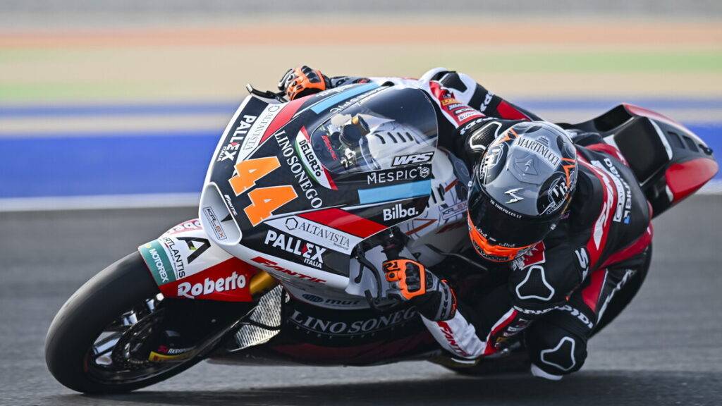 Moto2, GP Qatar: Canet in pole davanti a Lopez e Arenas… ma Aldeguer?