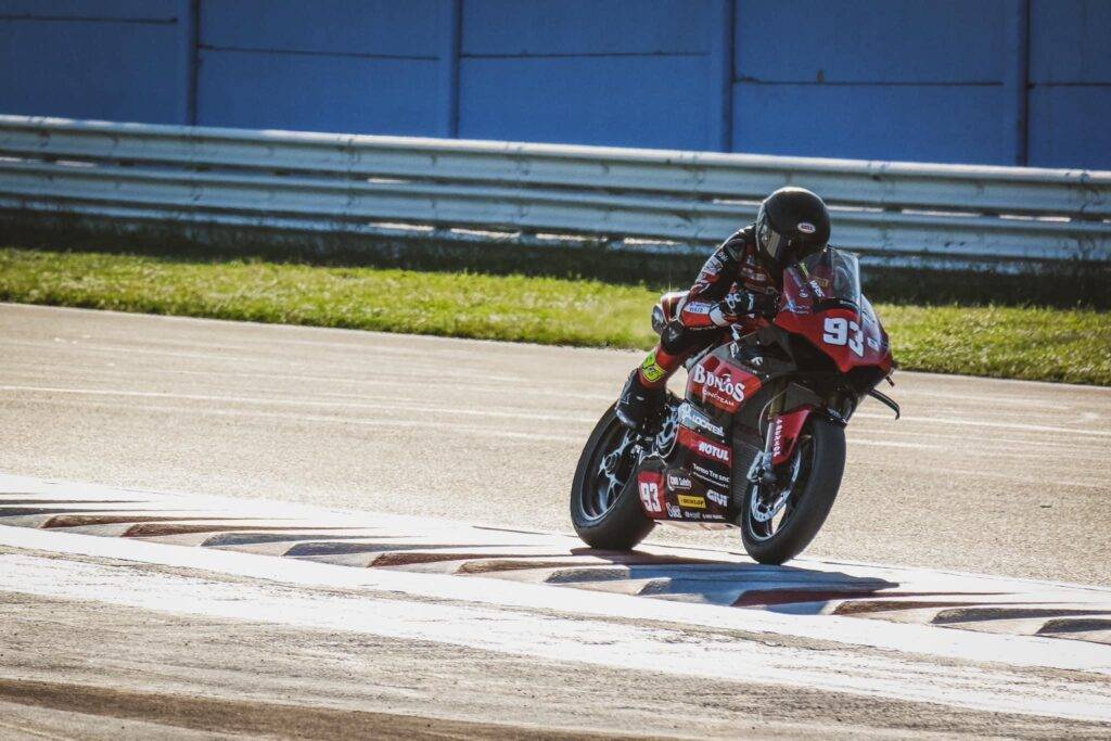 CIV SBK, a Misano la prima di Mercandelli sulla V4 R: “Devo cucirmela addosso”