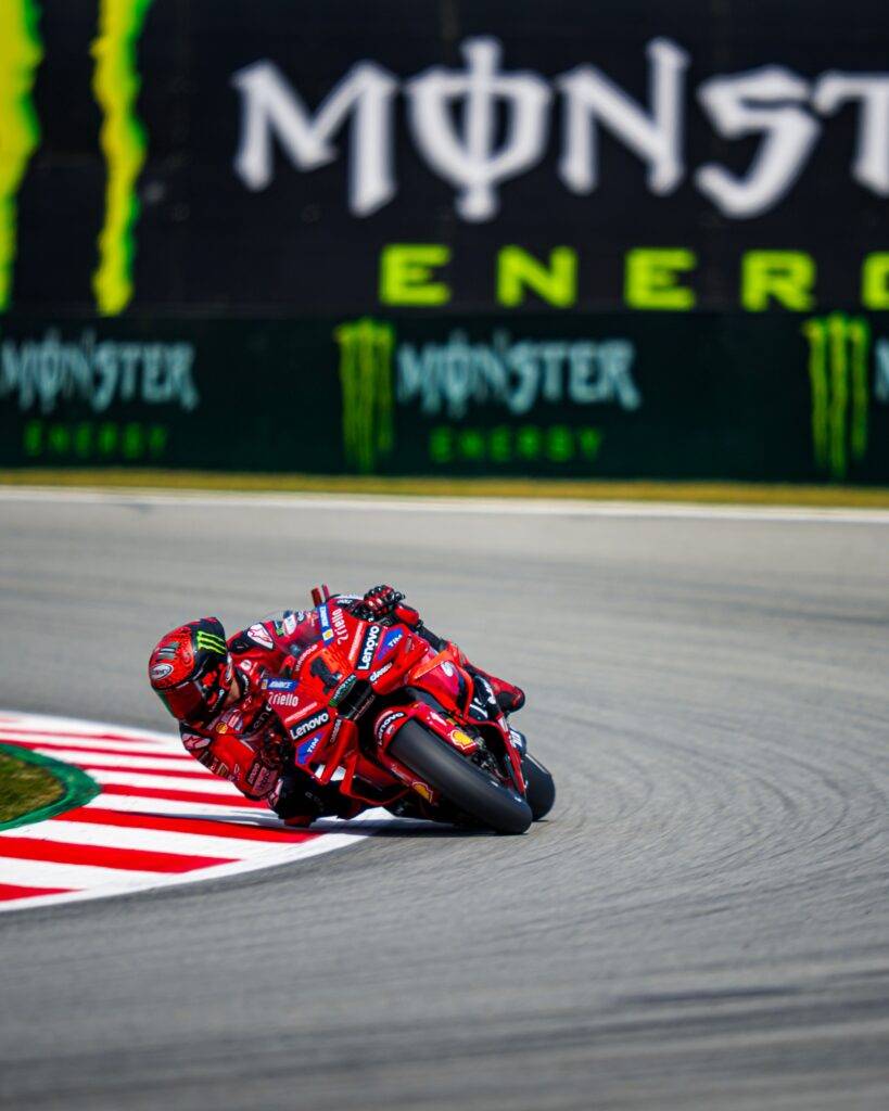 La risposta di Pecco Bagnaia. Adesso serve sistemare il sabato per tornare a dominare.