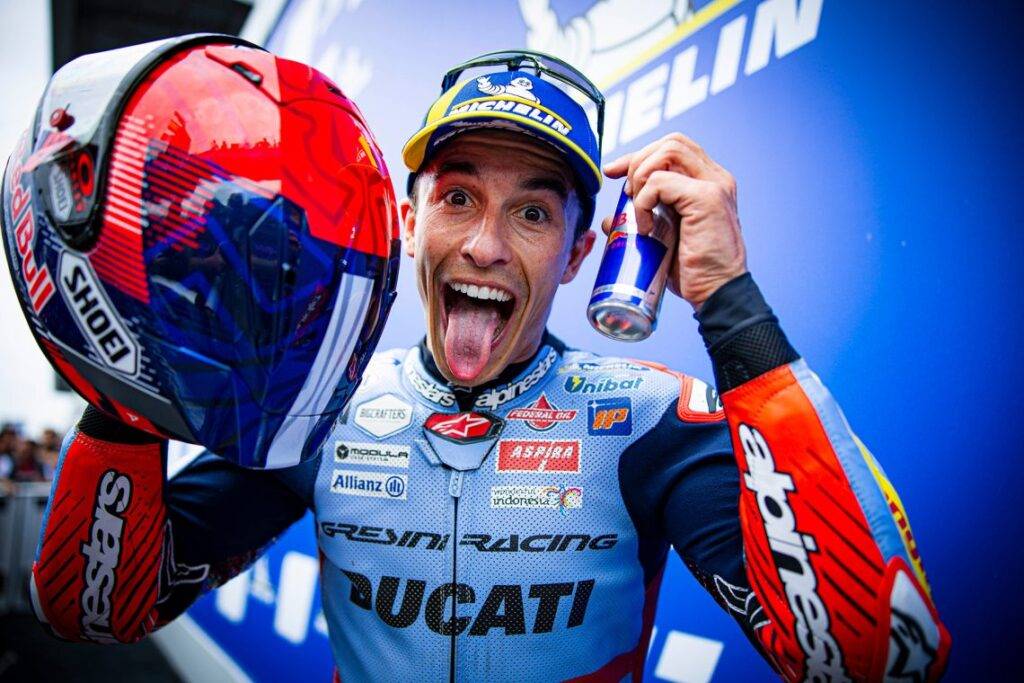 Marc Marquez in rosso conviene a tutti. Compreso Pecco Bagnaia