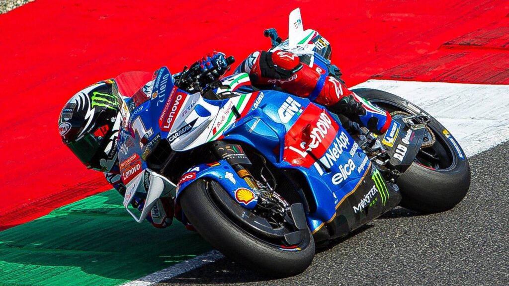 Zitti tutti. Bagnaia e Bastianini vincono. Martin terzo.