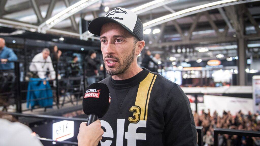 Dovizioso ad EICMA su Toprak: "Con BMW ha fatto vedere quanto è forte e quanto è veloce"