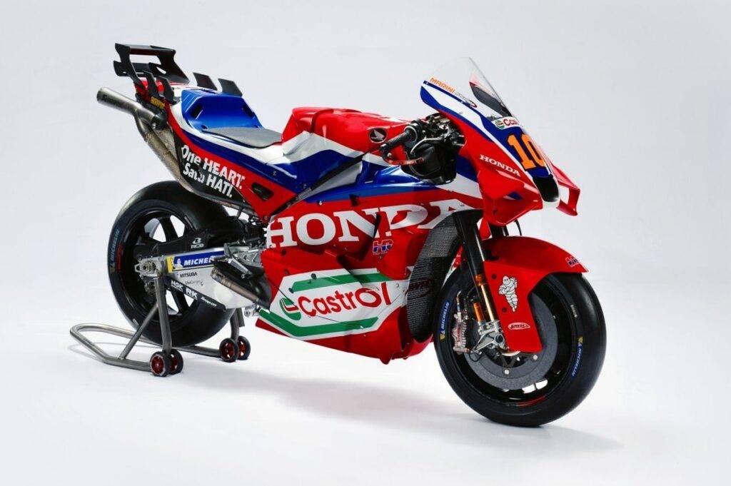 Honda HRC presenta la nuova RC213V: ecco le nuove MotoGP 2025 di Marini e Mir.