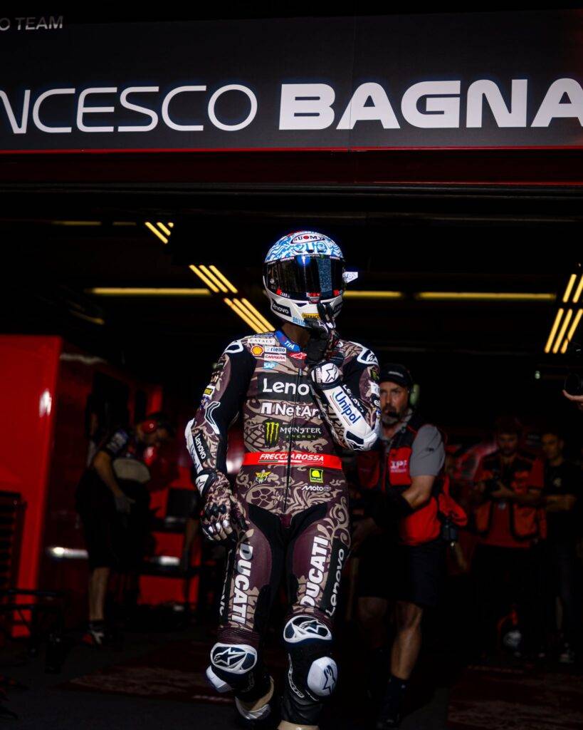 Pecco Bagnaia in uscita dai box al Mugello