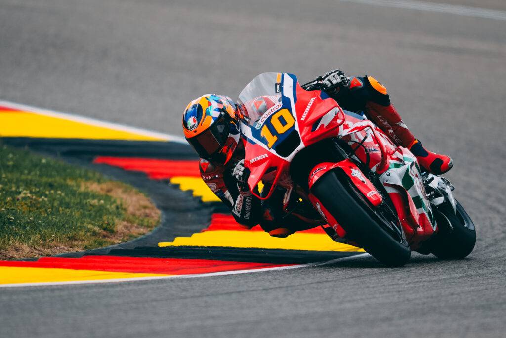 
Luca Marini in pista al Sachsenring sulla Honda HRC41