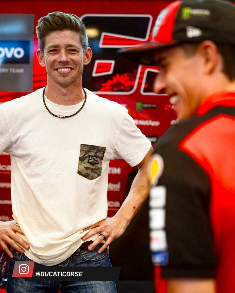 Casey Stoner visita il box Ducati Lenovo al Red Bull Ring 