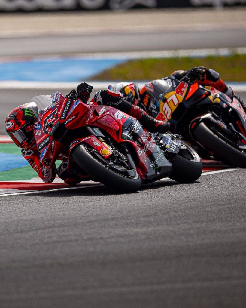 Pecco Bagnaia e Pedro Acosta al Balaton Park
